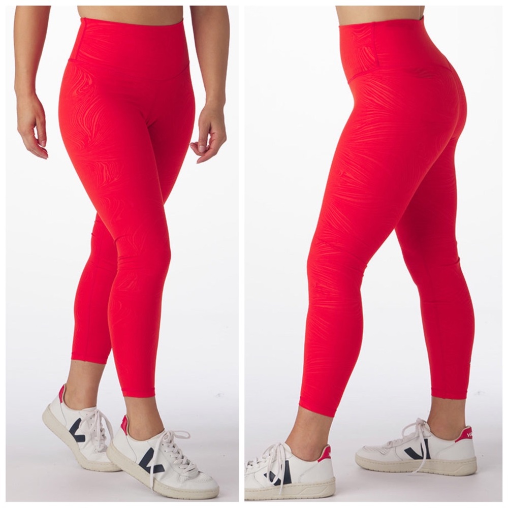 •GYLDER• Sultry 7/8 High Rise Legging in Cherry Swirl Gloss Print Size XS Gym